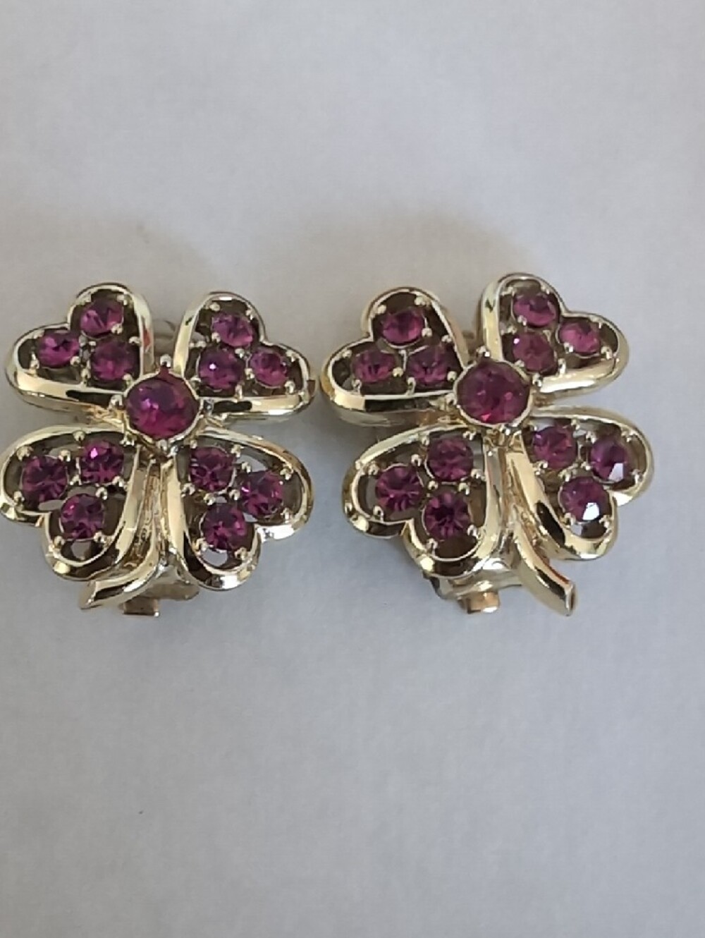 Vintage Sarah Coventry Gold-Tone Four-Leaf Clover Brooch and Clip Earrings Set - Picture 8 of 11